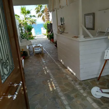 Villa Constantina Apartments Ligia  Exterior photo